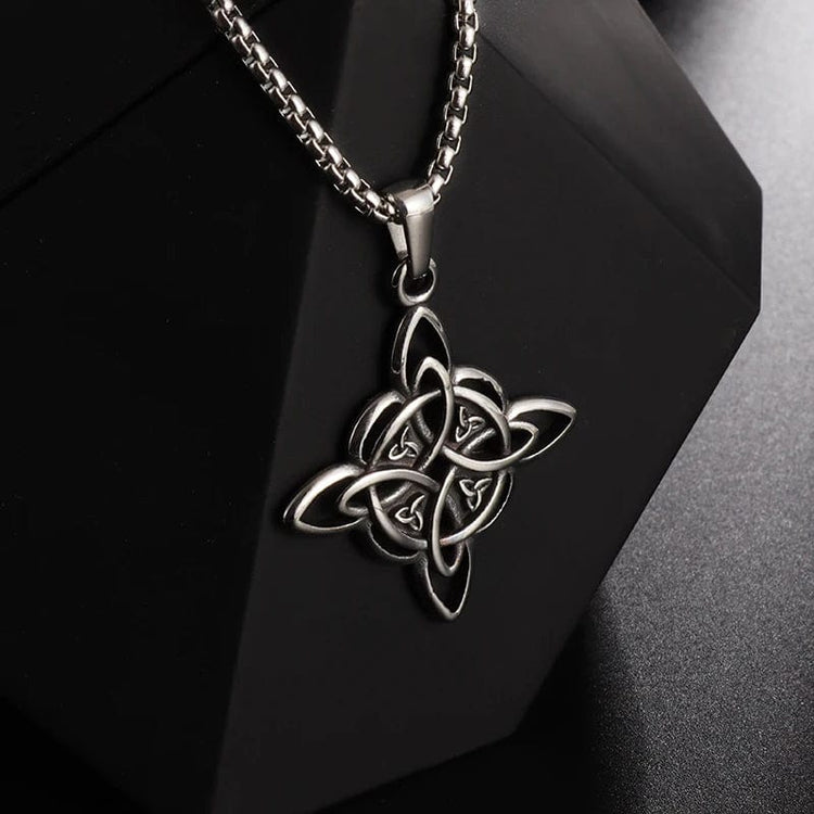 Collana \"Vita eterna\" Nodo celtico della trinità Collana \"Vita eterna\" Nodo celtico della trinità