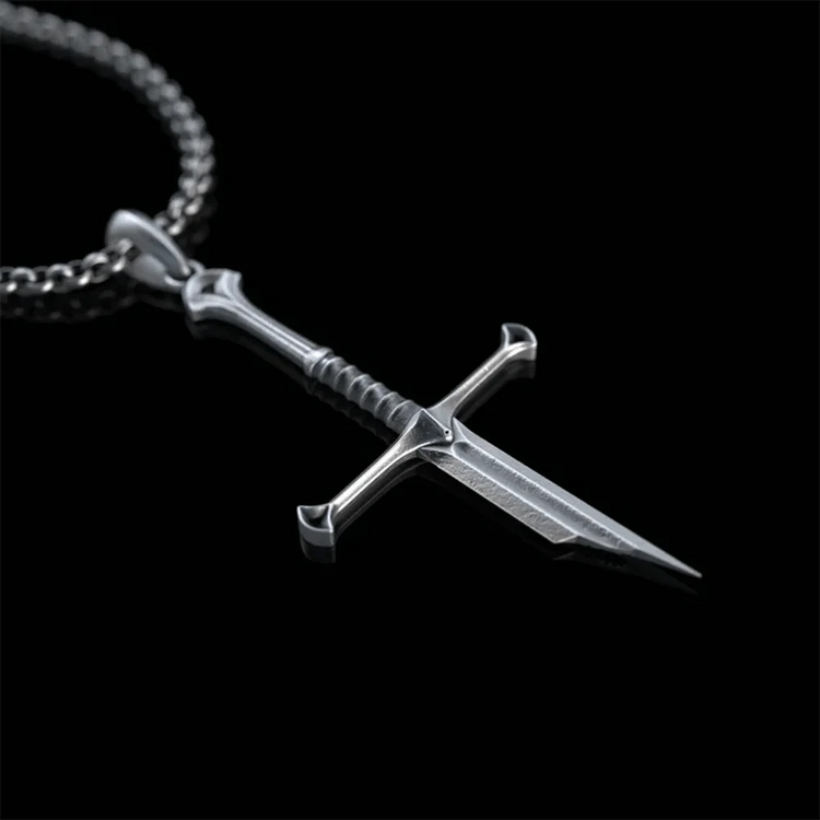 Collana vichinga, la spada del conquistatore Collana vichinga, la spada del conquistatore