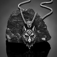 Collana con testa di lupo vichingo - Fenrir Collana con testa di lupo vichingo - Fenrir