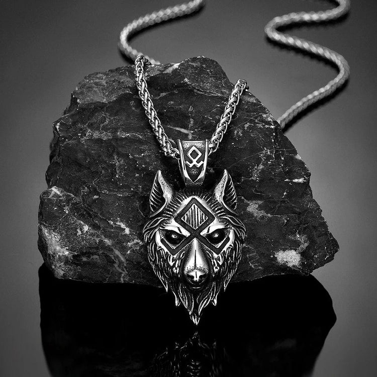 Collana con testa di lupo vichingo - Fenrir Collana con testa di lupo vichingo - Fenrir