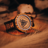 Valknut Orologio in legno - Odin's Hall Valknut Orologio in legno - Odin's Hall