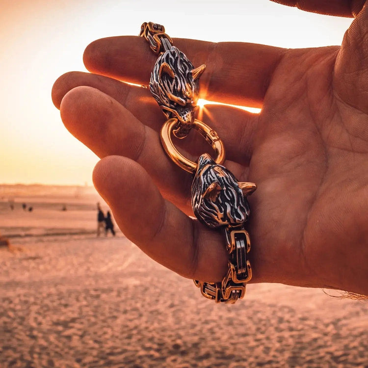 Bracciale del lupo gigante d'oro - Fenrir Bracciale del lupo gigante d'oro - Fenrir