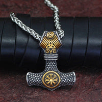 Collana di martello di Thor con elmo del terrore Collana di martello di Thor con elmo del terrore