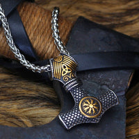 Collana di martello di Thor con elmo del terrore Collana di martello di Thor con elmo del terrore