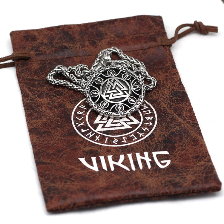Collana runica Valknut Collana runica Valknut