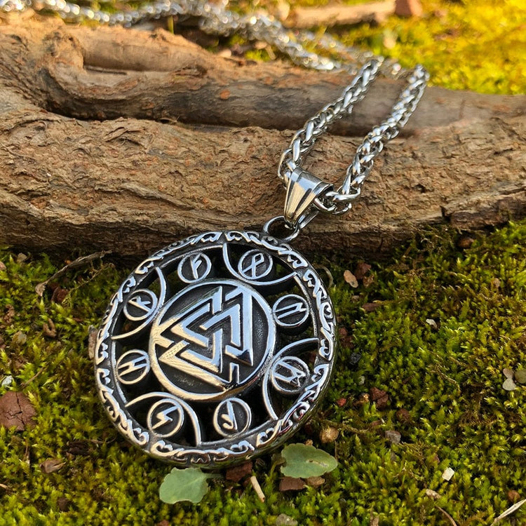 Collana runica Valknut Collana runica Valknut