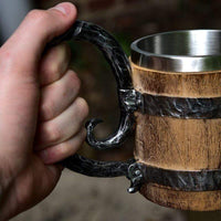 La tazza vichinga in legno La tazza vichinga in legno