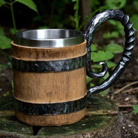 La tazza vichinga in legno La tazza vichinga in legno