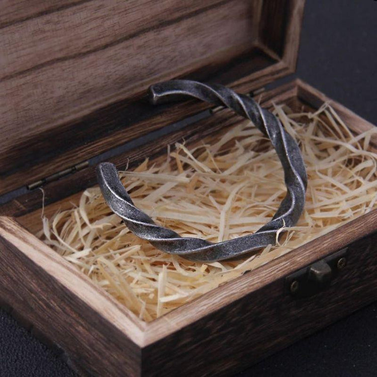 Bracciale vichingo del coraggio in acciaio Bracciale vichingo del coraggio in acciaio