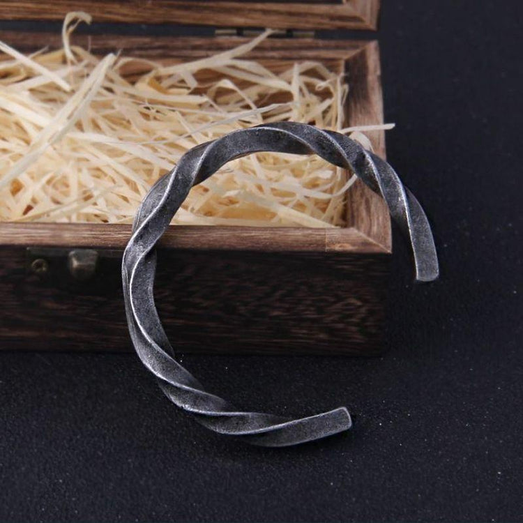 Bracciale vichingo del coraggio in acciaio Bracciale vichingo del coraggio in acciaio