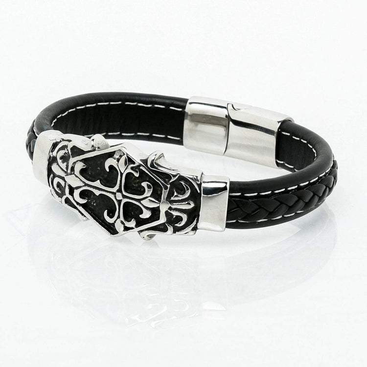 Bracciale vichingo con incisione cristiana in cuoio Bracciale vichingo con incisione cristiana in cuoio