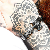 Bracciale vichingo Ascia di cuoio pesante Bracciale vichingo Ascia di cuoio pesante