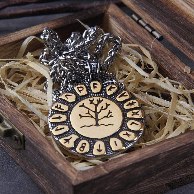 Collana con l'albero della vita Yggdrasil Collana con l'albero della vita Yggdrasil