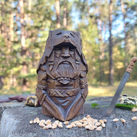 Statuetta vichinga in legno delle divinità norrene Statuetta vichinga in legno delle divinità norrene