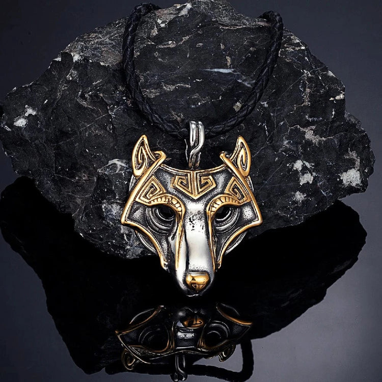 Collana con maschera Fenrir dorata