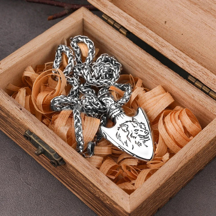 Collana di punte di lancia Fenrir