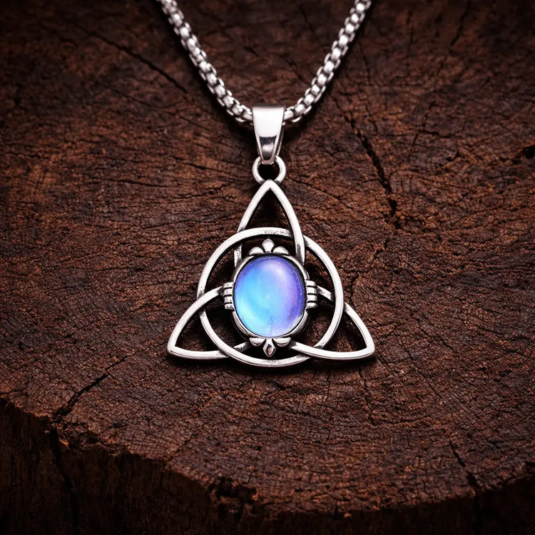 Collana Triquetra \"Talismano di Femminilità\" con pietra di luna