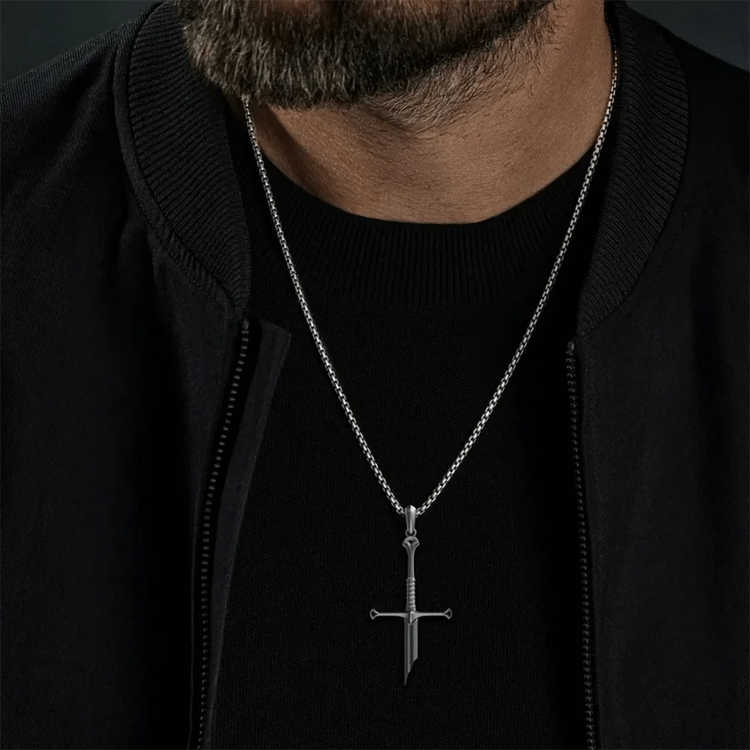 Collana vichinga, la spada del conquistatore