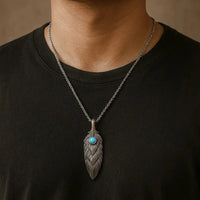 Collana vichinga di piume eterne