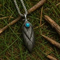 Collana vichinga di piume eterne
