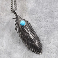 Collana vichinga di piume eterne