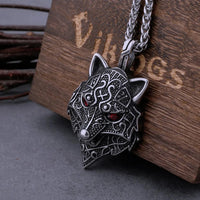 Collana vichinga con testa di Fenrir