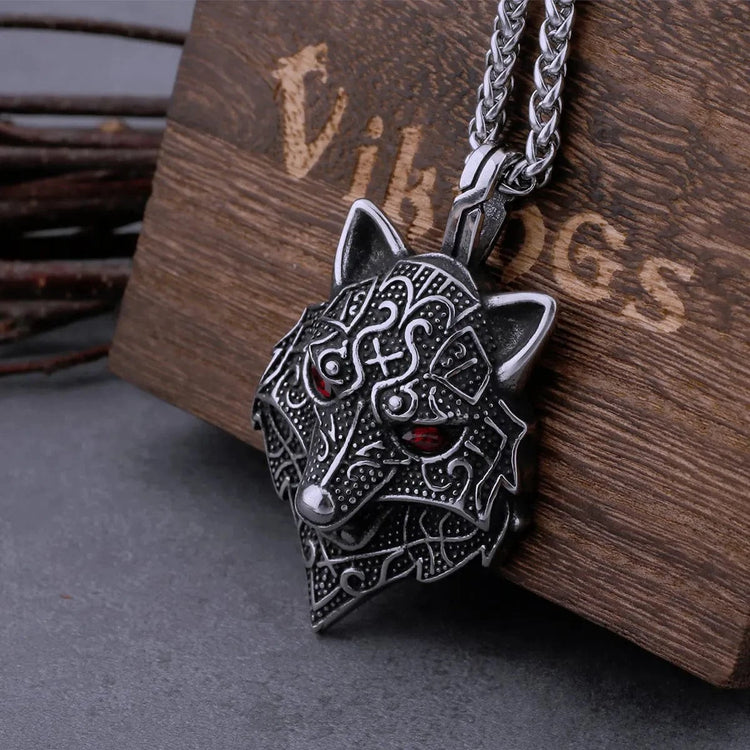 Collana vichinga con testa di Fenrir