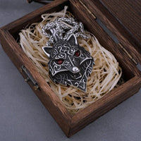 Collana vichinga con testa di Fenrir