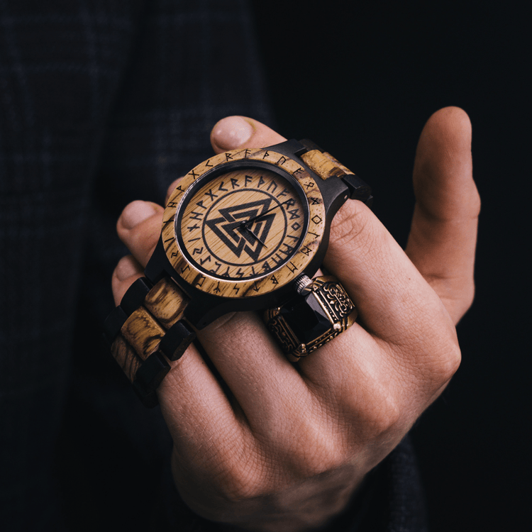 Valknut Orologio in legno - Odin's Hall