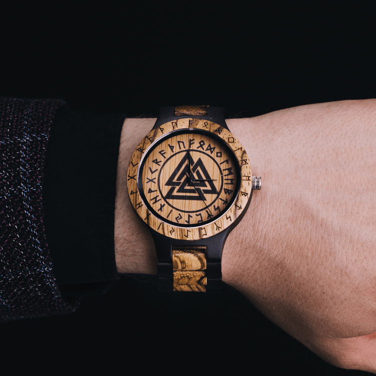 Valknut Orologio in legno - Odin's Hall