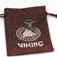 Anello Valknut indossato dai corvi di Odino