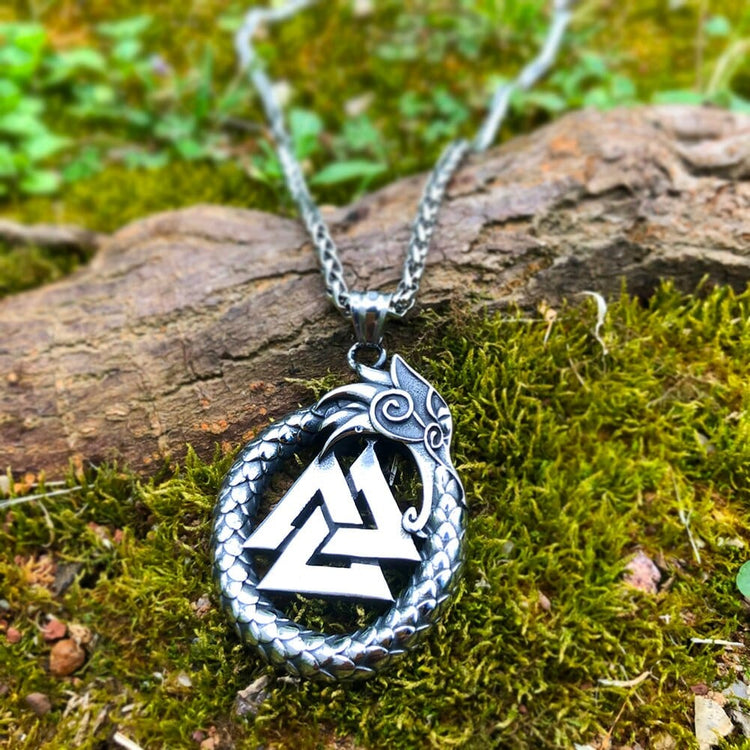 Collana del valoroso combattente - Valknut