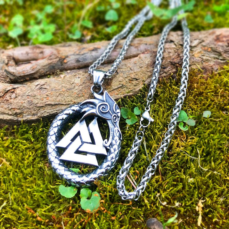 Collana del valoroso combattente - Valknut