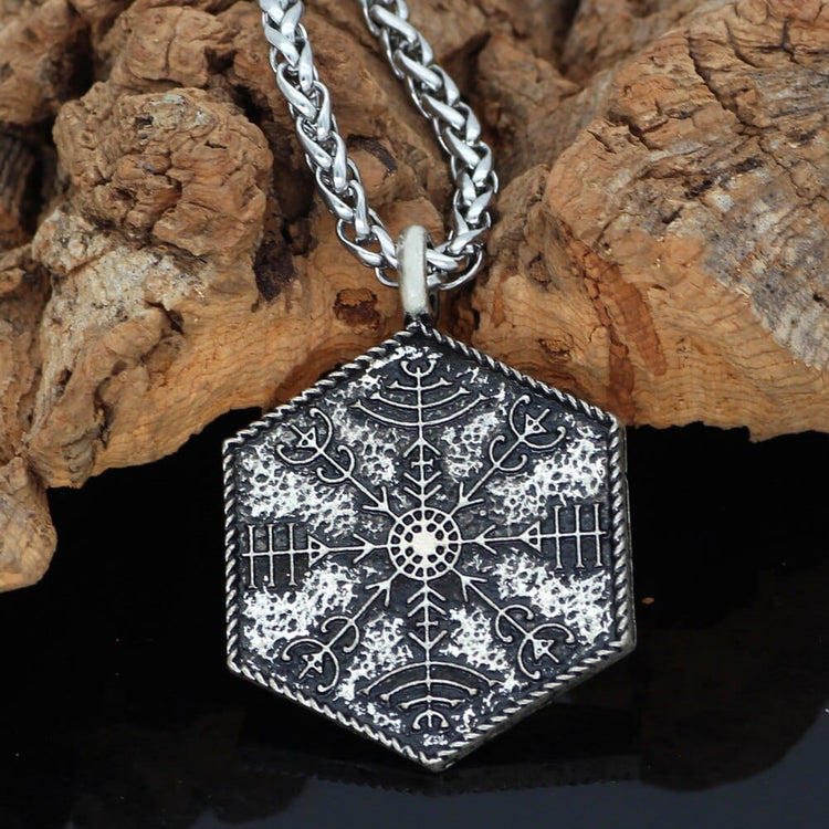 Collana piatto intagliato guida spirituale Vegvisir