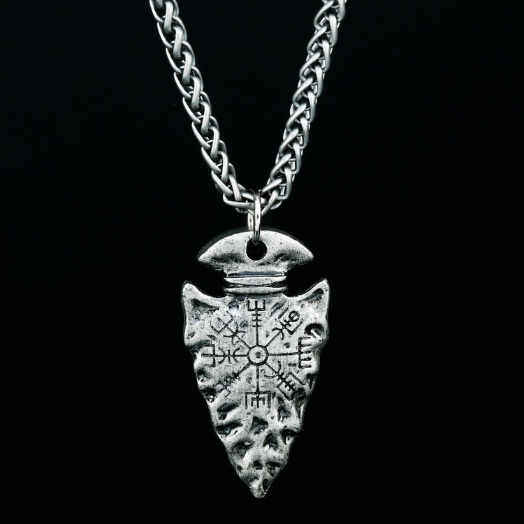 Ciondolo Aegishjalmur Elmo del timore reverenziale, ciondolo vichingo in cerchio runico, argento sterling 7 gr - Italia Ciondolo Aegishjalmur Elmo del timore reverenziale, ciondolo vichingo in cerchio runico, argento sterling 7 gr - Italia