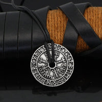 Collana runica Vegvisir