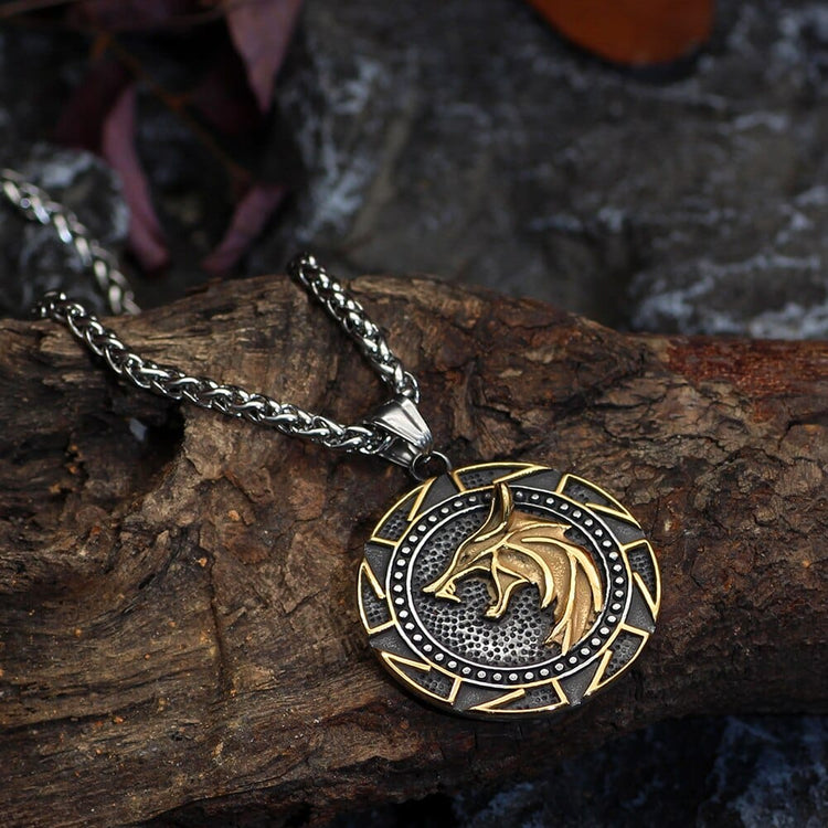 Collana Con Runa Vichinga, Ciondolo Intagliato A Forma Di Testa Di Lupo 1305757 Collana Con Runa Vichinga, Ciondolo Intagliato A Forma Di Testa Di Lupo 1305757