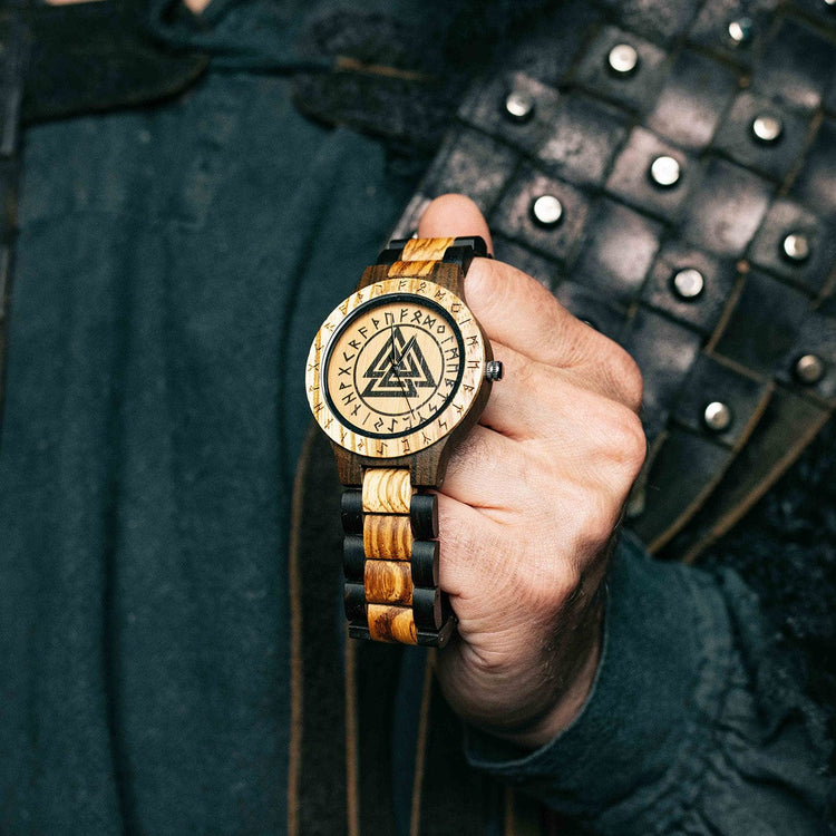 Valknut Orologio in legno - Odin's Hall